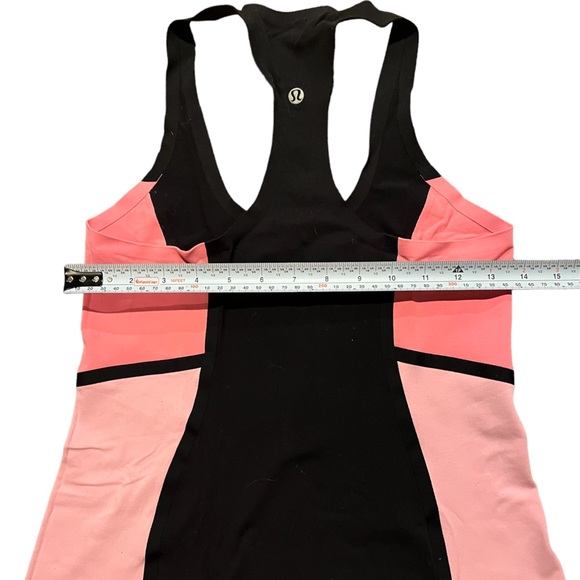 perfect condition ! lululemon tank - Picture 6 of 6